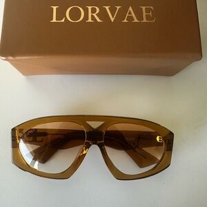 Lorvae Spotligjt Sunglasses